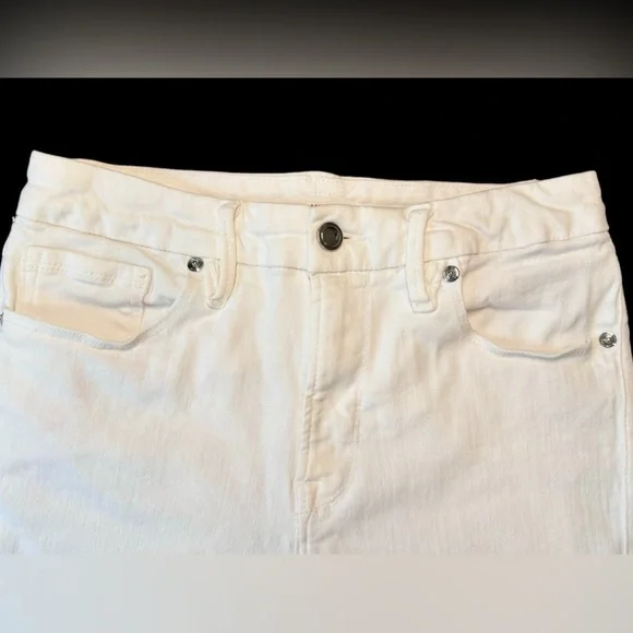 Good American | Good Legs Cropped Jeans (6/28) Inseam 27”​ - Picture 6 of 9